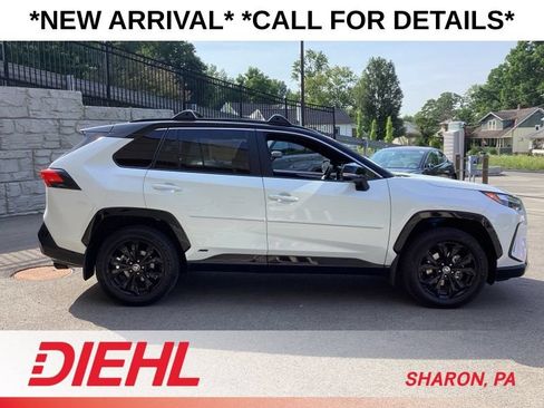 Used 2023 Toyota RAV4 XSE AWD/4WD image 10