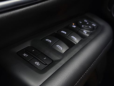 Used 2021 Chevrolet Tahoe LT w/ LT Signature Plus Package AWD/4WD image 44