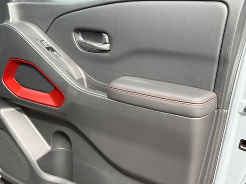 New 2026 Nissan Frontier PRO-4X w/ Pro-4x Convenience Package image 16