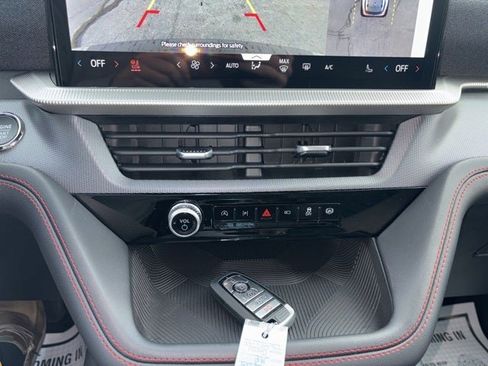 New 2026 Ford Explorer ST-Line w/ ST-Line Street Pack image 31