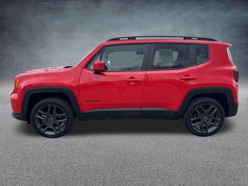 Used 2022 Jeep Renegade Latitude w/ Convenience Group AWD/4WD image 3