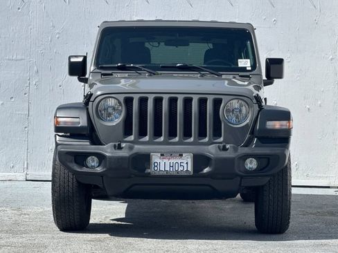 Used 2018 Jeep Wrangler Sport AWD/4WD image 8