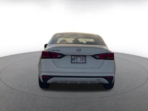 Used 2023 Nissan Altima 2.5 S image 12