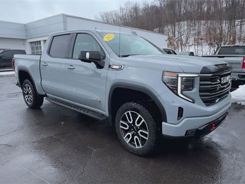 Used 2025 GMC Sierra 1500 AT4 w/ AT4 Premium Package image 2