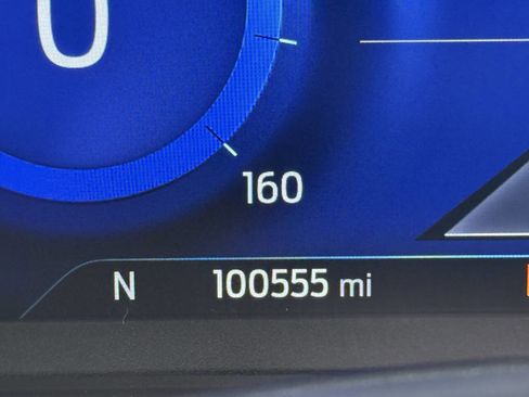Used 2020 Ford Escape Titanium AWD/4WD image 33