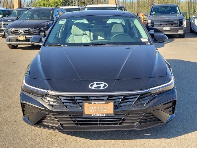 New 2026 Hyundai Elantra SEL Sport FWD image 32