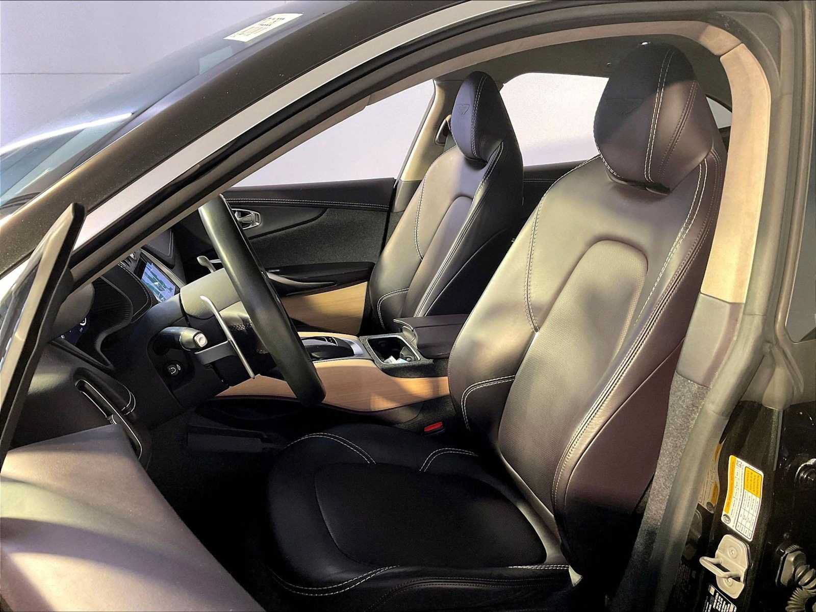 Used 2021 Aston Martin DBX AWD/4WD image 5