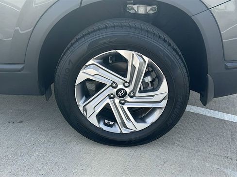 Certified 2023 Hyundai Santa Fe SEL image 17