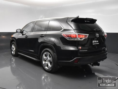 Used 2015 Toyota Highlander Limited Platinum AWD/4WD image 5
