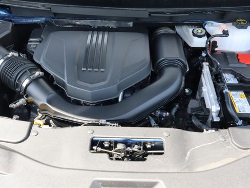 Used 2025 Chevrolet Traverse Z71 w/ Enhanced Driving Package AWD/4WD image 16