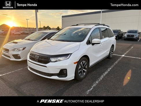 Certified 2025 Honda Odyssey EX-L image 1