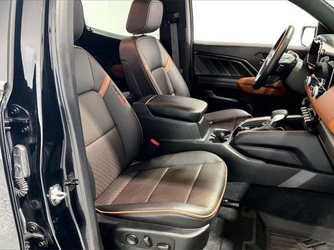 Used 2023 GMC Canyon AT4 w/ AT4 Premium Package image 31