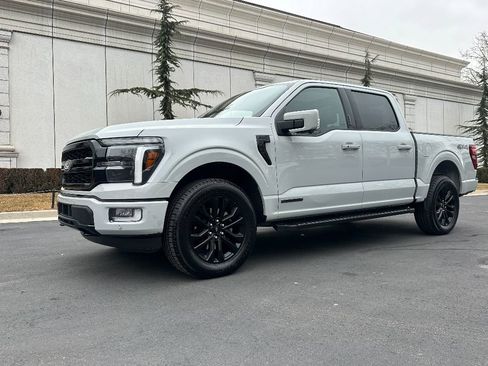 Used 2024 Ford F150 Lariat image 3