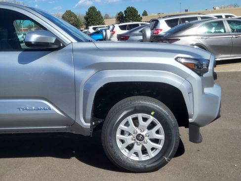 New 2026 Toyota Tacoma SR5 AWD/4WD image 6