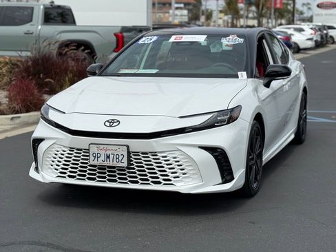 Used 2025 Toyota Camry XSE image 5