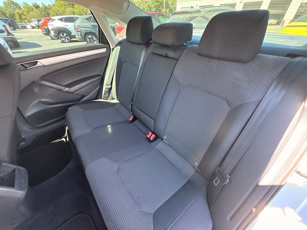 Used 2016 Volkswagen Passat 1.8T S FWD image 25