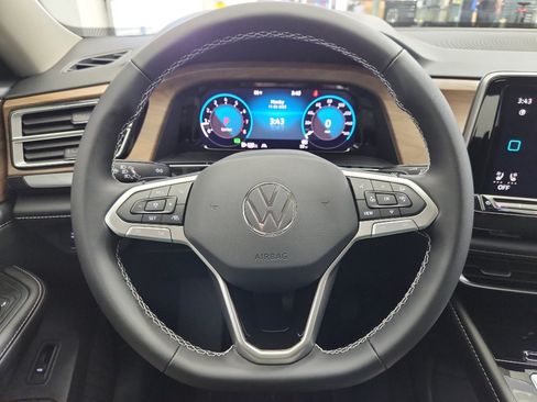 New 2026 Volkswagen Atlas SE image 13