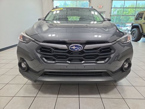 Used 2025 Subaru Crosstrek 2.5i Premium AWD/4WD image 7
