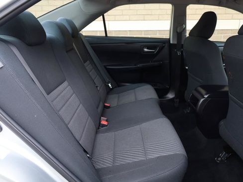 Used 2017 Toyota Camry LE FWD image 21