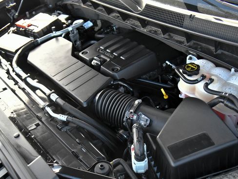 Used 2024 Chevrolet Silverado 1500 LT w/ Protection Package image 44