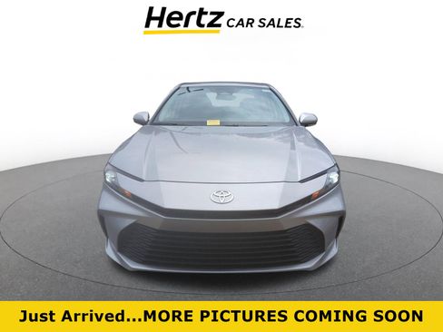 Used 2025 Toyota Camry LE image 1