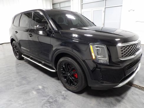 Used 2021 Kia Telluride LX AWD/4WD image 2