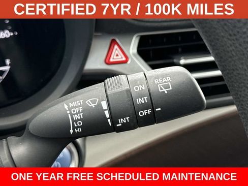 Used 2024 Toyota Sienna LE AWD/4WD image 25