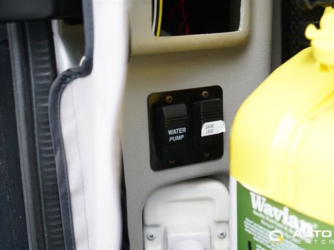 Used 2018 Mercedes-Benz Sprinter 2500 image 75