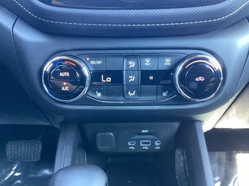 Used 2023 Chevrolet TrailBlazer ACTIV w/ Technology Package AWD/4WD image 22