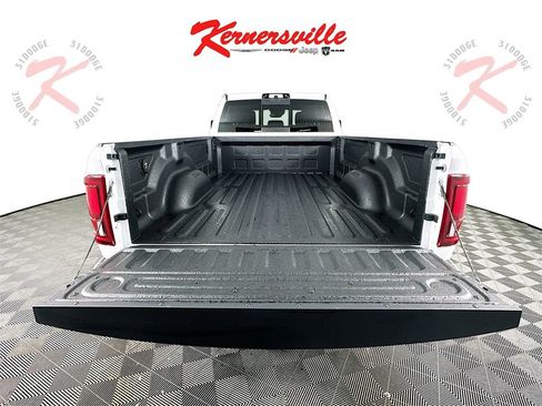 New 2026 RAM 2500 Limited w/ Towing Technology Group image 16