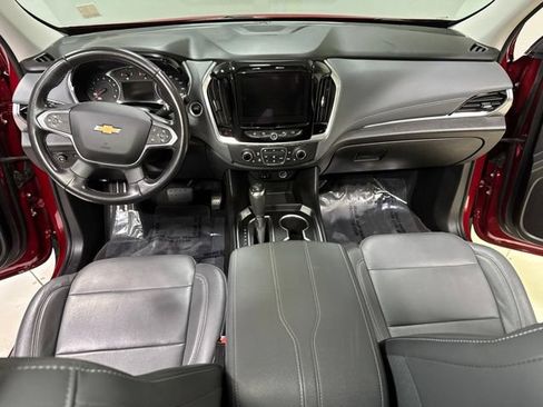 Used 2019 Chevrolet Traverse LT w/ LT Premium Package FWD image 17