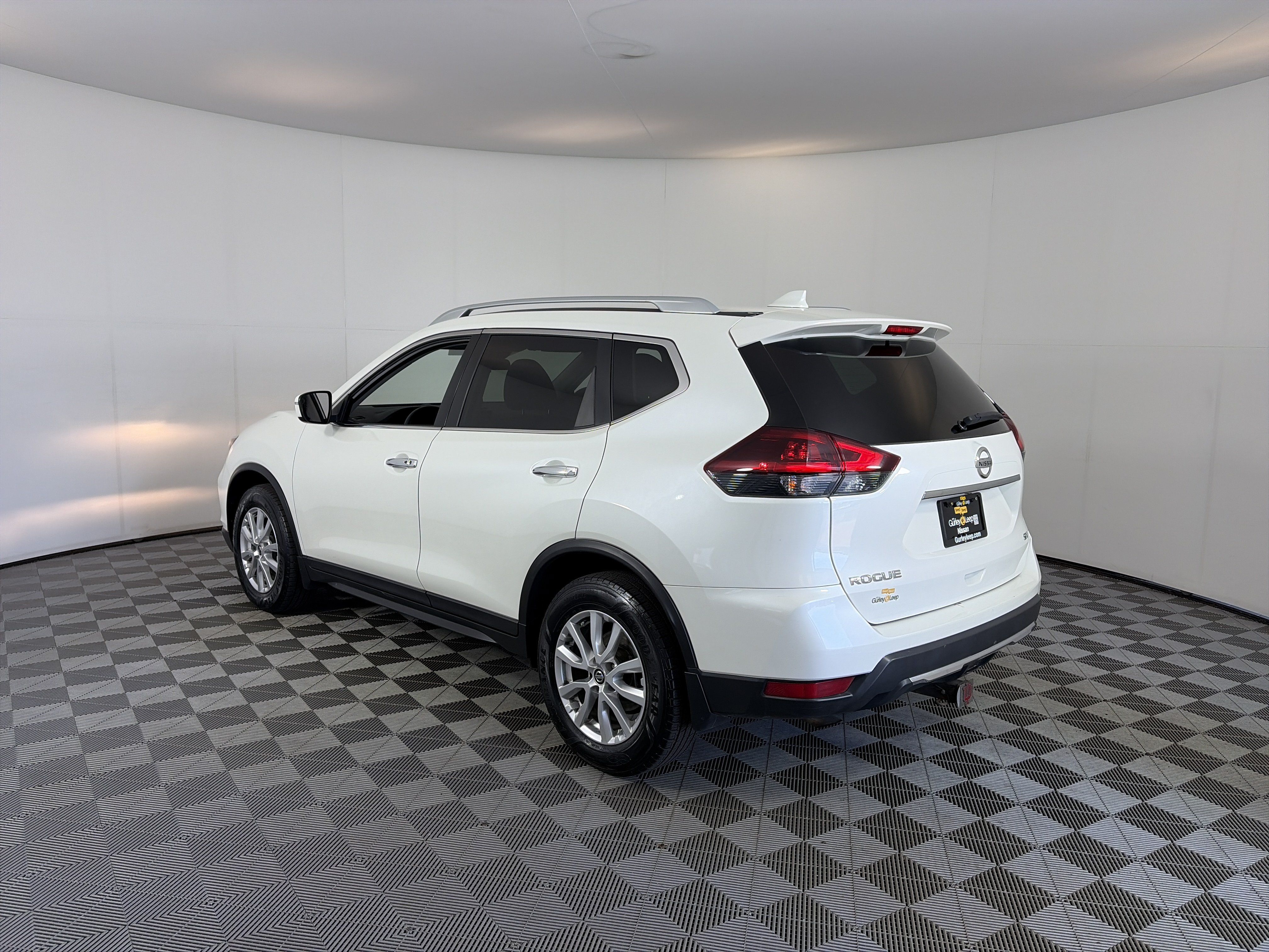 Used 2019 Nissan Rogue SV FWD image 8