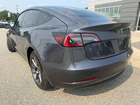 Used 2023 Tesla Model 3 Standard Range RWD image 3