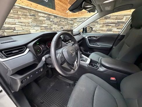 Used 2022 Toyota RAV4 XLE w/ Convenience Package AWD/4WD image 10