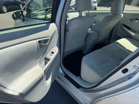 Used 2015 Toyota Prius Two FWD image 21
