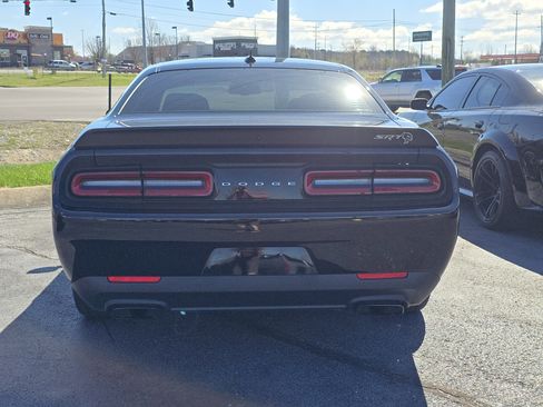 Used 2023 Dodge Challenger SRT Hellcat image 4