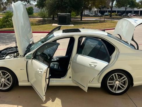 Used 2012 Mercedes-Benz C 250 Sedan image 13