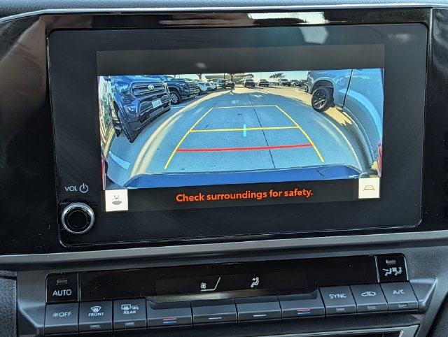 Used 2025 Toyota Camry LE FWD image 18