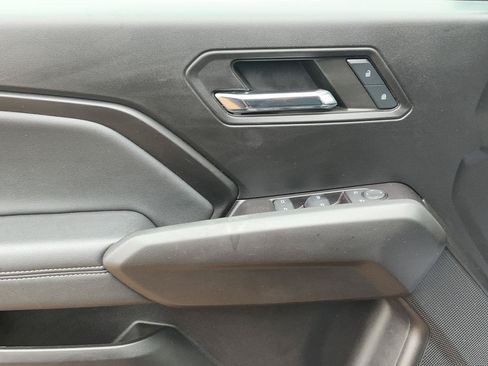 Used 2024 GMC Canyon Elevation w/ Convenience Package AWD/4WD image 10