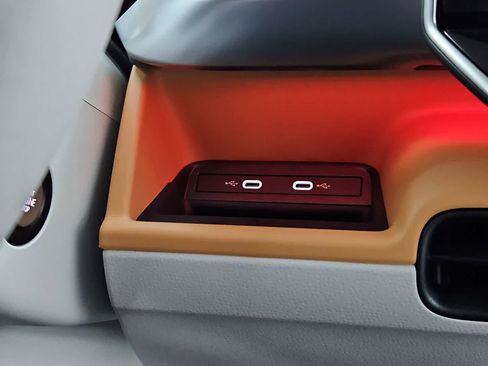 New 2025 Volkswagen ID. Buzz Pro S Plus image 33