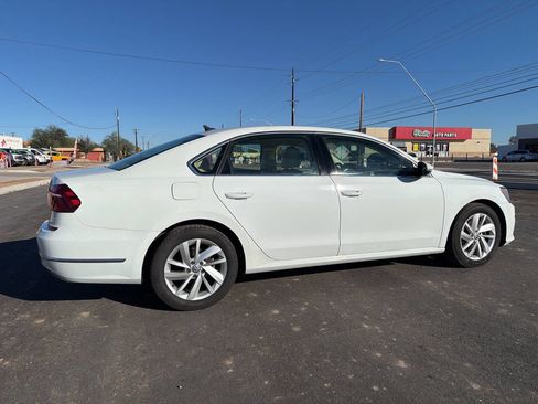 Used 2018 Volkswagen Passat 2.0T SE image 14