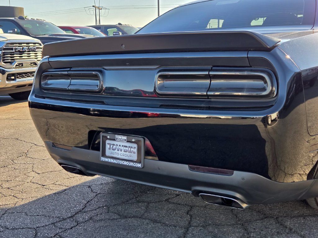 Used 2021 Dodge Challenger R/T Scat Pack RWD image 5