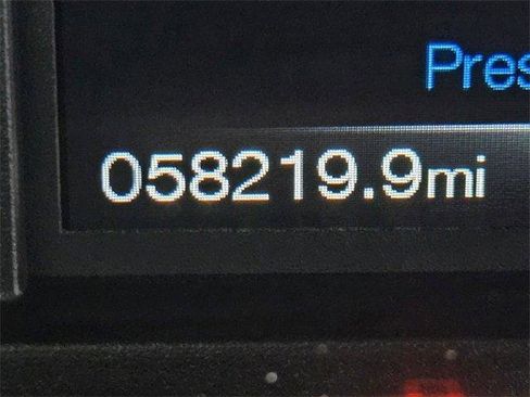 Used 2018 Ford F150 XLT w/ Equipment Group 302A Luxury image 23