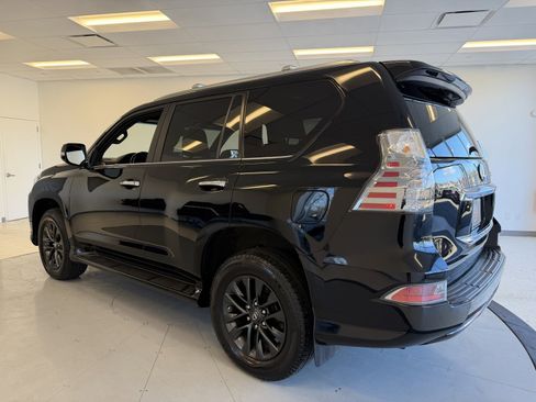 Used 2023 Lexus GX 460 Premium image 5