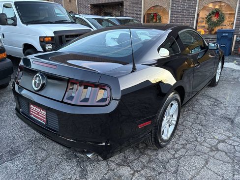 Used 2014 Ford Mustang Coupe image 5