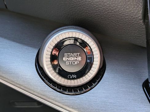 New 2026 Jeep Grand Wagoneer 4WD w/ Premium Group I image 25