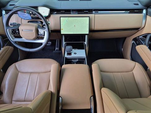 Used 2026 Land Rover Range Rover SE AWD/4WD image 17