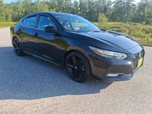 Certified 2023 Nissan Sentra SR w/ Midnight Edition Package FWD image 3