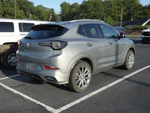 Used 2024 Buick Encore GX Avenir FWD image 10