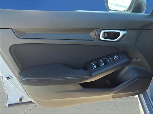 Used 2023 Honda Civic Sport image 12